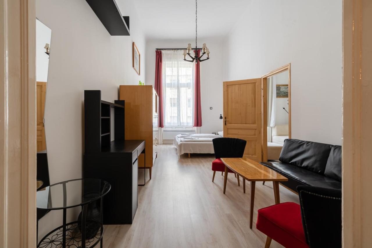 Retro Rebel Mode Apartment Budapest Eksteriør billede